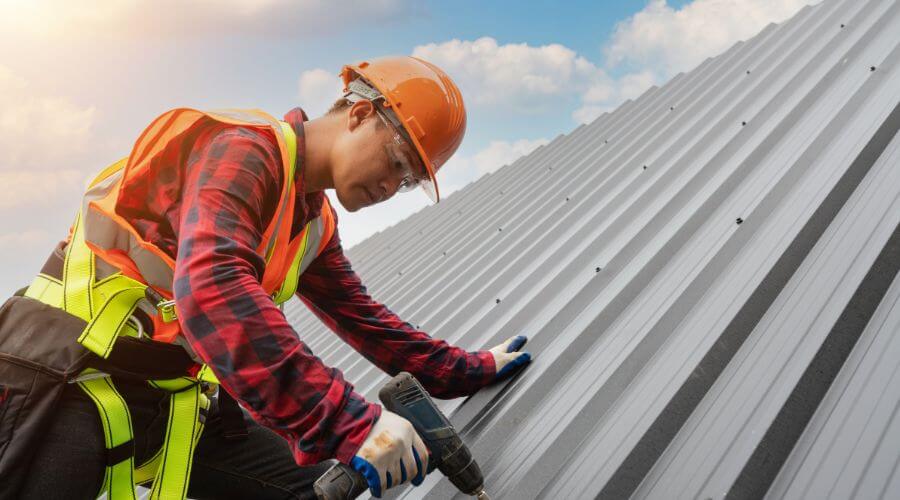 GAF certified roofer in Maryville, IL